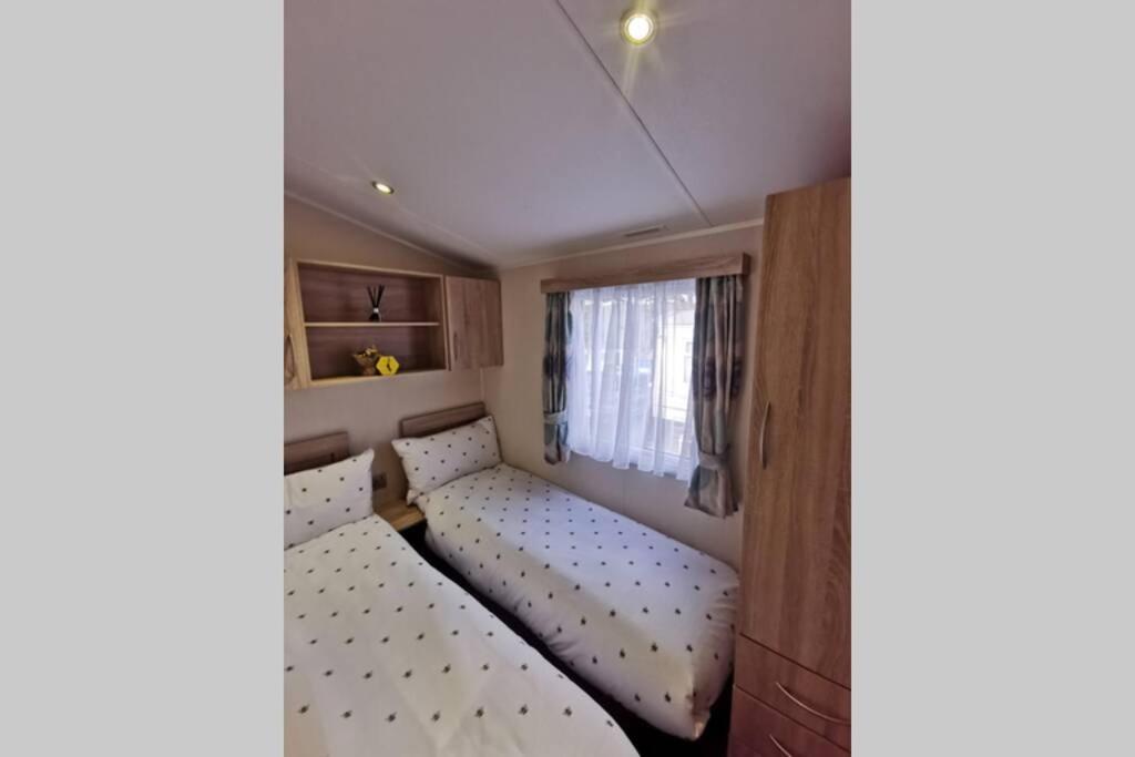8 Sleep Chalet At Newquay Away Resorts Nb160 Zewnętrze zdjęcie