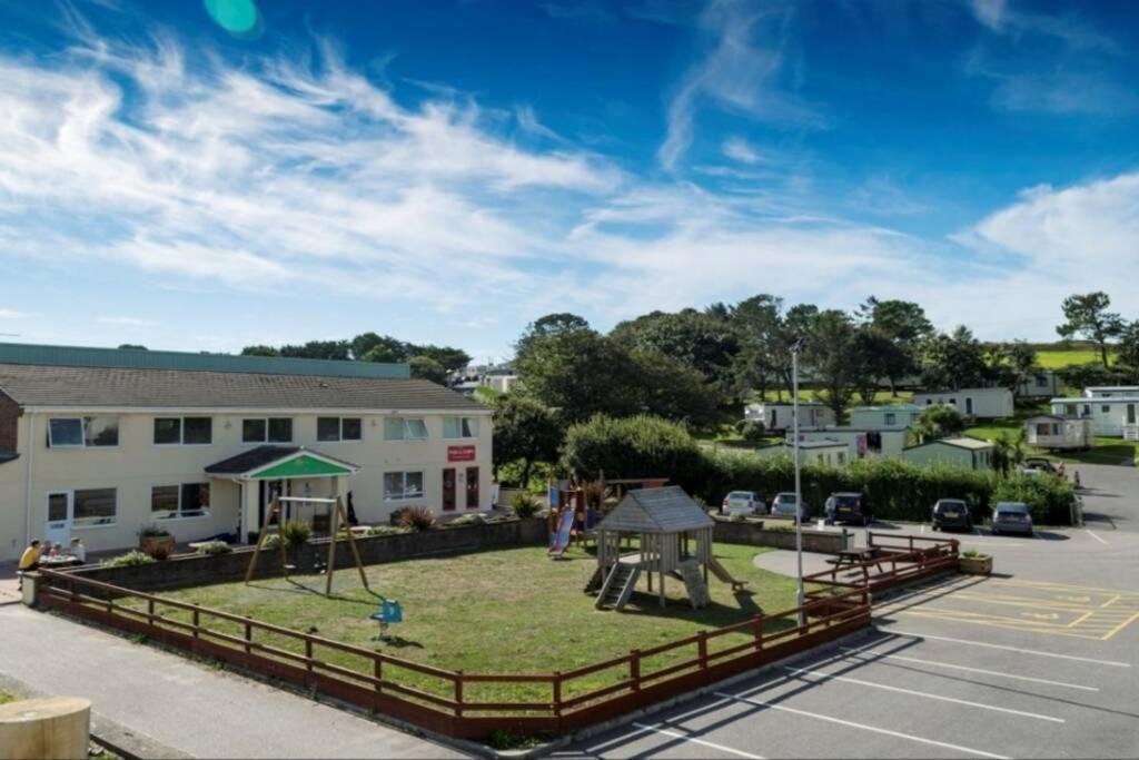 8 Sleep Chalet At Newquay Away Resorts Nb160 Zewnętrze zdjęcie